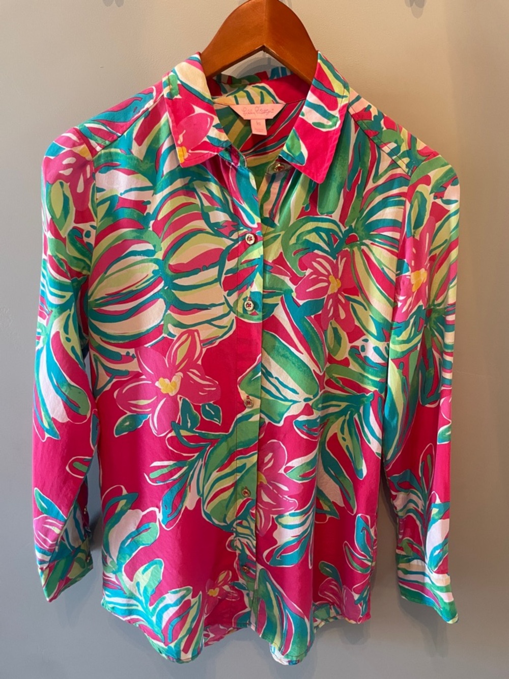 Lilly Pulitzer Silk Pink and Green Tropical Print Button Front shirt Size XS